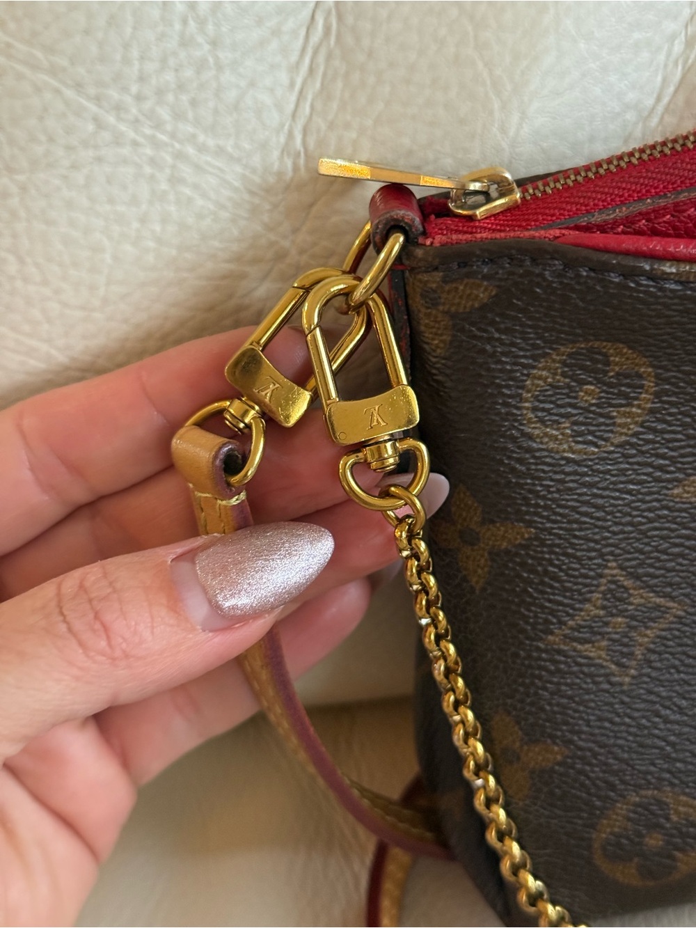 Louis Vuitton Monogram Pallas Pochette Accessoires with Red Trim - Picture 3 of 12